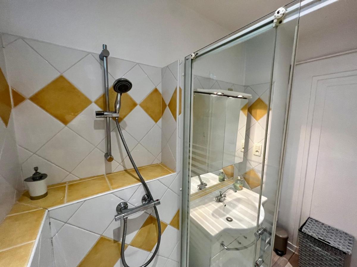 Esprit Cocooning / Secteur Centre / Netflix Apartment Roanne Ngoại thất bức ảnh